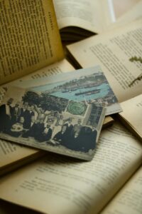 문학에서 기억이 현재 시제로 작동하는 구조